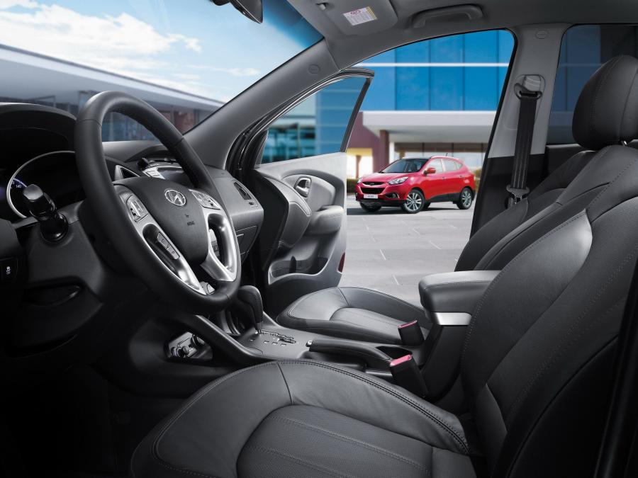  Hyundai ix35 2010 года  (фото 12 из 114)